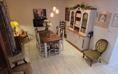 Resale - Townhouse -
Catral