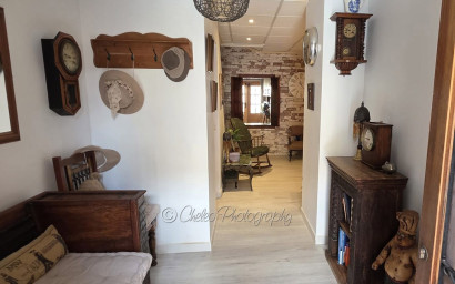 Resale - Townhouse -
Catral