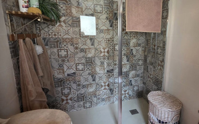 Resale - Townhouse -
Catral