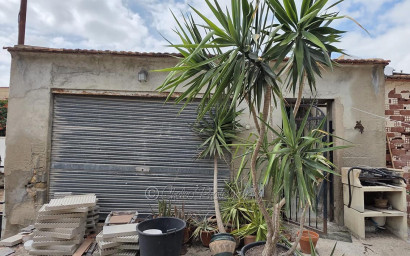 Resale - Townhouse -
Catral