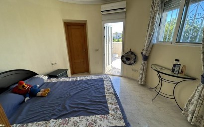 Resale - Villa -
Algorfa