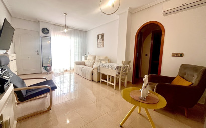 Revente - Appartement -
Cabo Roig