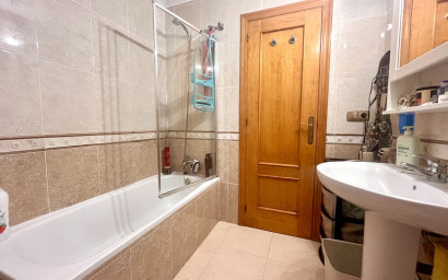 Revente - Appartement -
Cabo Roig