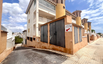 Revente - Appartement -
Cabo Roig