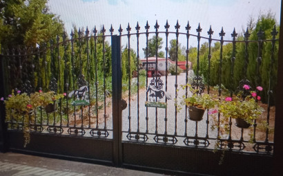 Resale - Equestrian property -
Zarra