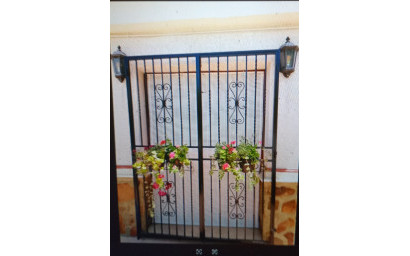 Resale - Equestrian property -
Zarra