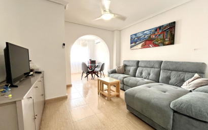 Resale - Townhouse -
Avileses