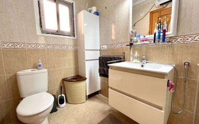 Resale - Townhouse -
Avileses