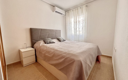 Resale - Townhouse -
Avileses