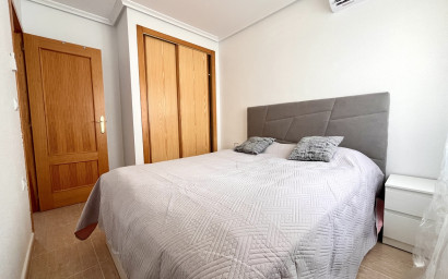 Resale - Townhouse -
Avileses