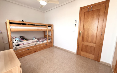 Resale - Townhouse -
Avileses