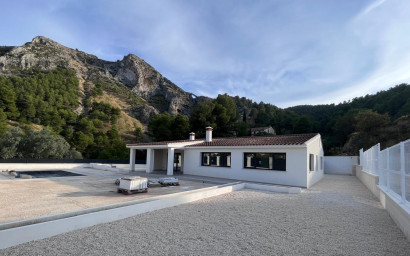 Nouvelle construction - Villa -
Penàguila - El Olivar