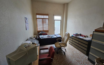 Herverkoop - Herenhuis -
Salinas