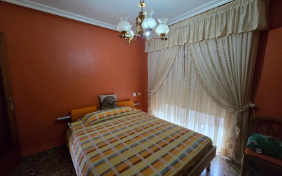 Herverkoop - Herenhuis -
Salinas