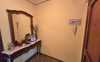 Herverkoop - Herenhuis -
Salinas