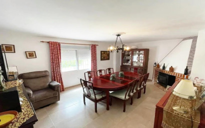 Resale - Villa -
Fortuna - FORTUNA