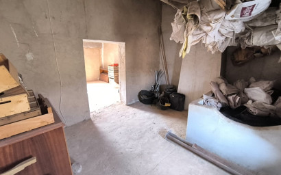 Resale - Finca / Country Property -
Yecla