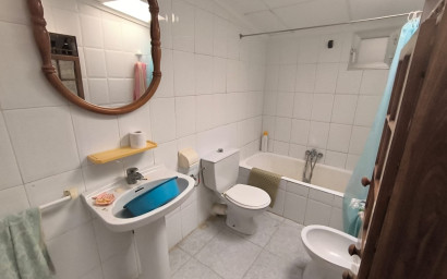 Resale - Finca / Country Property -
Yecla