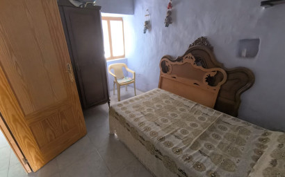 Resale - Finca / Country Property -
Yecla