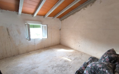 Resale - Finca / Country Property -
Yecla