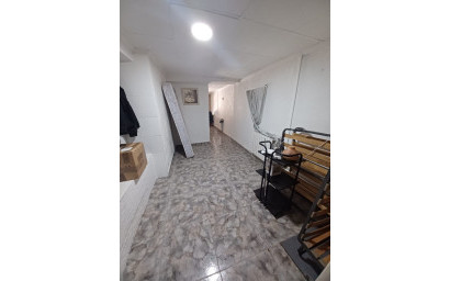 Herverkoop - Villa -
Sax