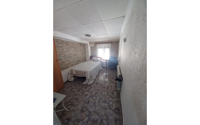 Herverkoop - Villa -
Sax