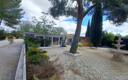 Herverkoop - Villa -
Sax