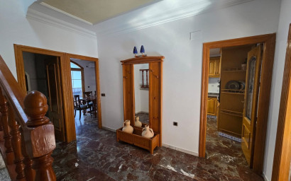 Resale - Townhouse -
Sax