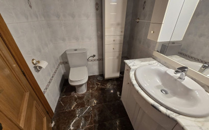 Resale - Townhouse -
Sax