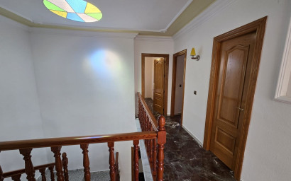 Resale - Townhouse -
Sax