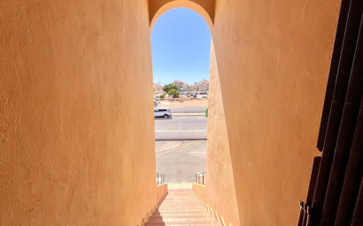 Herverkoop - Plat -
Playa Flamenca