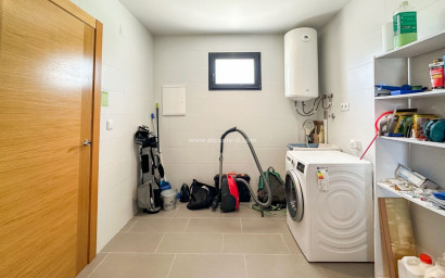 Resale - Villa -
Hondón de las Nieves - HONDON DE LAS NIEVES