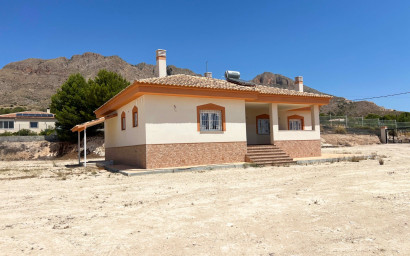 New Build - Villa -
Macisvenda