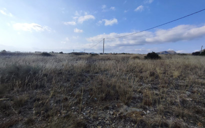 Revente - Terrain -
Sax