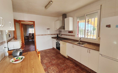 Resale - Villa -
Fortuna - FORTUNA