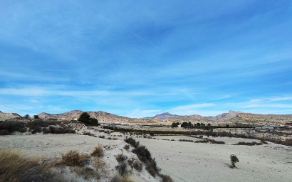 Resale - Villa -
Fortuna - FORTUNA