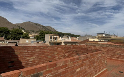 Resale - Townhouse -
La Romana