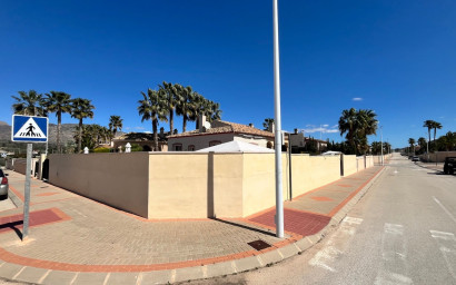 Resale - Villa -
Hondón de las Nieves - Urbaniz La Montañosa