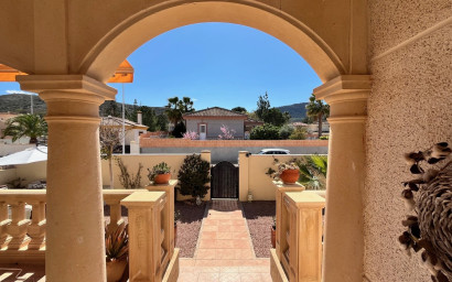 Resale - Villa -
Hondón de las Nieves - Urbaniz La Montañosa