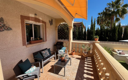 Resale - Villa -
Hondón de las Nieves - Urbaniz La Montañosa