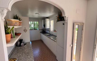 Resale - Villa -
Hondón de las Nieves - Urbaniz La Montañosa