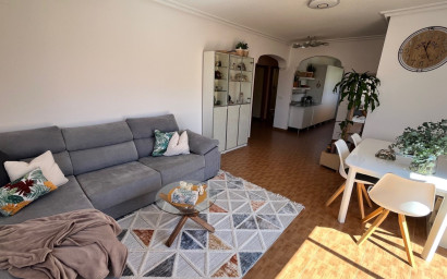 Resale - Villa -
Hondón de las Nieves - Urbaniz La Montañosa