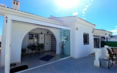 Revente - Maison mitoyenne -
Torrevieja - Costa Blanca