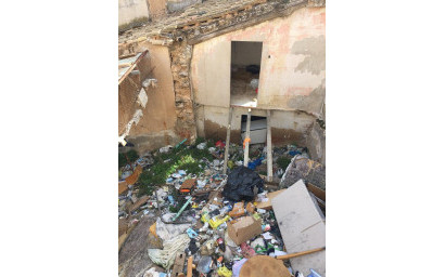 Resale - Land -
Onil - Inland