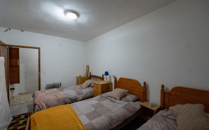 Herverkoop - Herenhuis -
Chirivel - El Contador