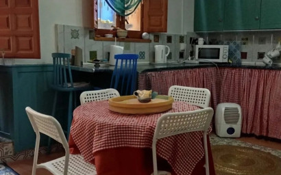 Herverkoop - Herenhuis -
Chirivel - El Contador