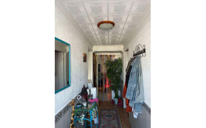 Herverkoop - Herenhuis -
Chirivel - El Contador