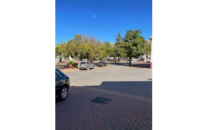 Herverkoop - Herenhuis -
Chirivel - El Contador