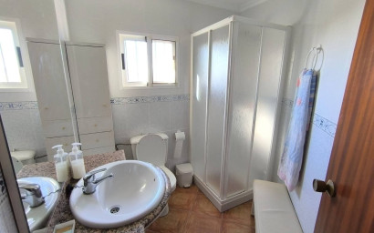 Herverkoop - Landhuis -
Yecla