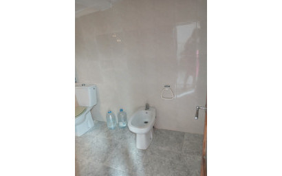 Revente - Maison mitoyenne -
Yecla